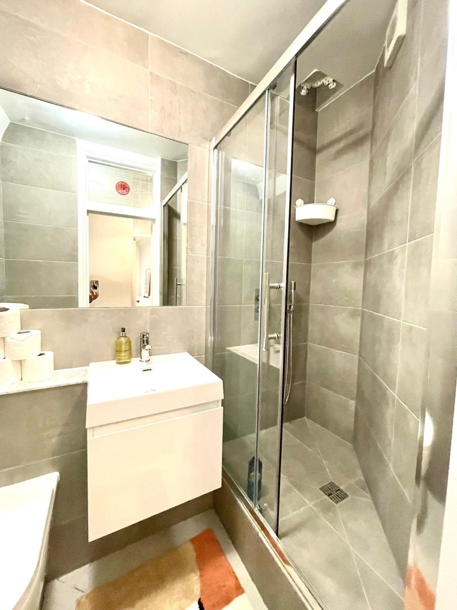 شقة Kings Cross St Pancras Luxury Apt لندن المظهر الخارجي الصورة
